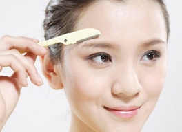 BẬT MÍ CÁCH CẠO LÔNG MÀY CHUẨN FORM PHÙ HỢP VỚI MẶT