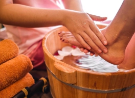 MASSAGE CHÂN VÀ NHỮNG LỢI ÍCH TUYỆT VỜI CỦA CHO SỨC KHỎE CỦA BẠN