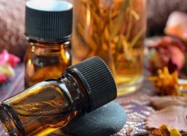 MẸO CHỮA LÀNH DA BẰNG TINH DẦU