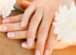 TIP PHỤC HỒI MÓNG TAY HƯ TỔN SAU KHI ĐẮP SƠN GEL HOẶC THÁO BỘT