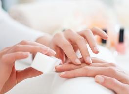 VÌ SAO BẠN NÊN CHỌN NGÀNH NAIL ?