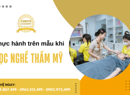 Thực hành trên mẫu mỗi ngày khi học nghề thẩm mỹ tại Carita Academy
