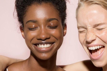 CHĂM SÓC DA VÀ CÂU CHUYỆN VỀ NHỮNG LÀN DA “ĐỎNG ĐẢNH”