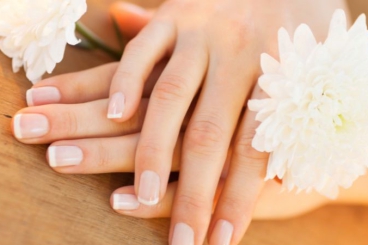 TIP PHỤC HỒI MÓNG TAY HƯ TỔN SAU KHI ĐẮP SƠN GEL HOẶC THÁO BỘT