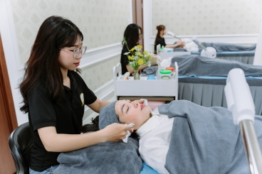 KỸ THUẬT MASSAGE MẶT BẠN NÊN BIẾT? NHỮNG LƯU Ý CÓ THỂ BẠN CHƯA BIẾT?