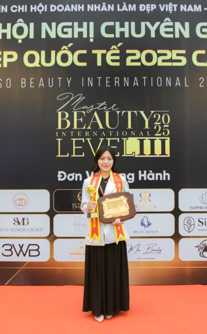 CÔ TÔ THỊ NGỌC HÂN