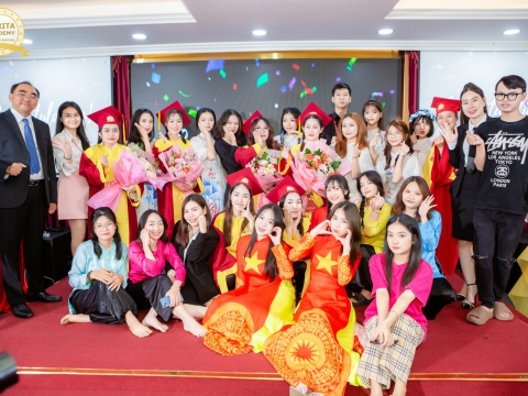 Hành Trình Từ Những Bước Nhảy Đầu Tiên Đến Lễ Tốt Nghiệp: Bí Mật Thành Công Tại Carita Academy!