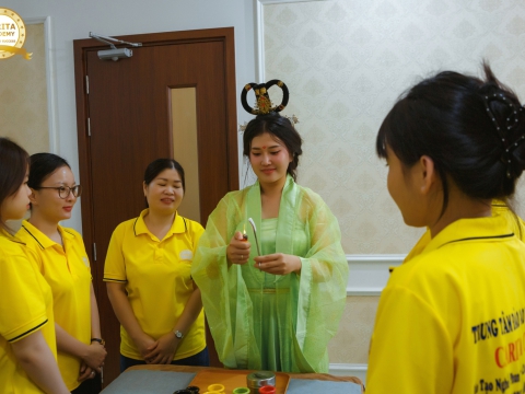 Tỏa sáng cùng đam mê ngành Spa & Làm đẹp tại Carita Academy!