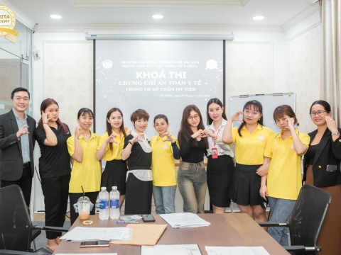 HÀO HỨNG VỚI NHỮNG CƠ HỘI MỚI SAU KỲ THI CHỨNG CHỈ AN TOÀN Y TẾ