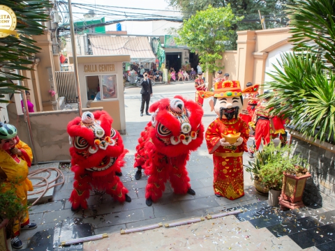 Màn Múa Lân “Chấn Động” Mở Màn Tuyển Sinh 2026 tại Carita Academy