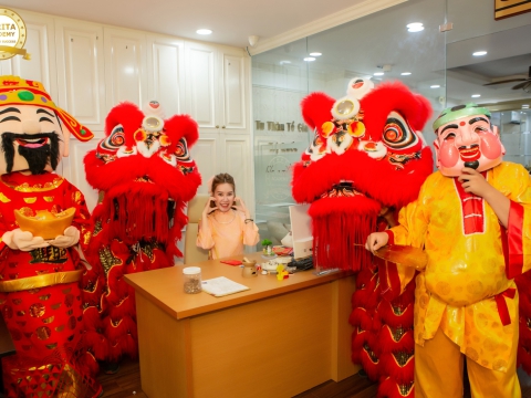 Mùng 10 vía Thần Tài