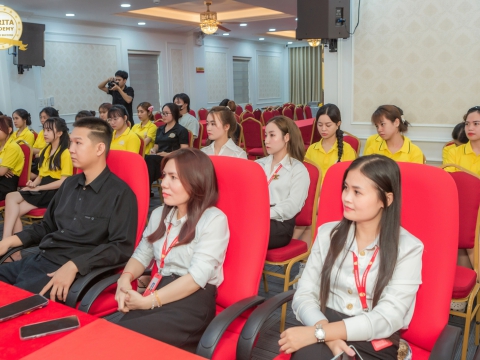 CARITA ACADEMY CHÀO MỪNG NGÀY NHÀ GIÁO VIỆT NAM 20/11