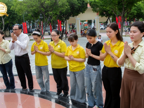 CARITA ACADEMY DÂNG HOA, THẮP HƯƠNG NHÂN NGÀY THƯƠNG BINH – LIỆT SĨ 27/7