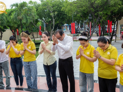 CARITA ACADEMY DÂNG HOA, THẮP HƯƠNG NHÂN NGÀY THƯƠNG BINH – LIỆT SĨ 27/7