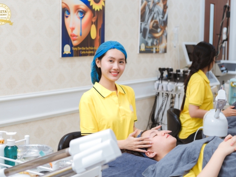 Khởi đầu sự nghiệp spa