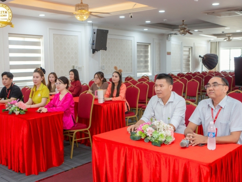 Bồi huấn PCCC tại Carita Academy
