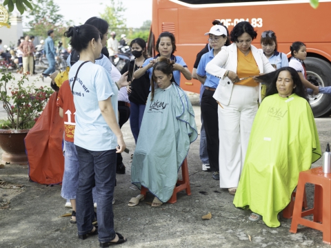 Carita Academy: Lan Tỏa Yêu Thương Đến Phụ Nữ Vùng Biên