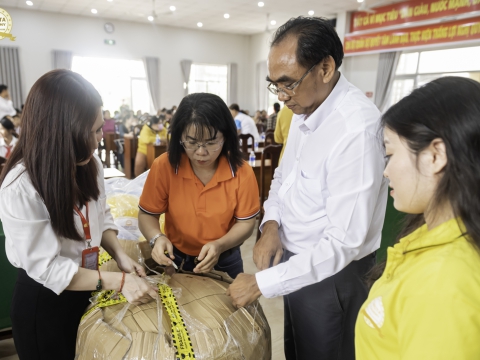 Carita Academy: Lan Tỏa Yêu Thương Đến Phụ Nữ Vùng Biên