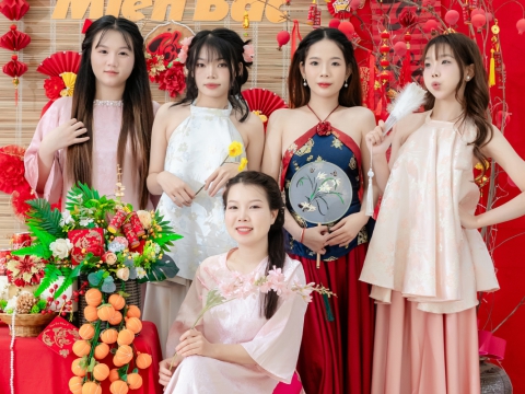 Tết cùn học viên lớp phun xăm