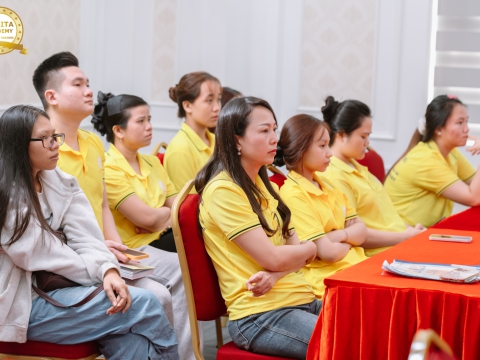 KHÓA HỌC TRUYỀN THÔNG MARKETING