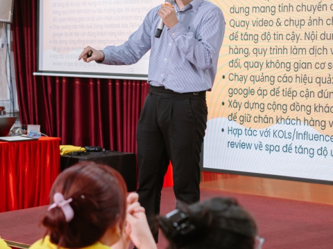 KHÓA HỌC TRUYỀN THÔNG MARKETING