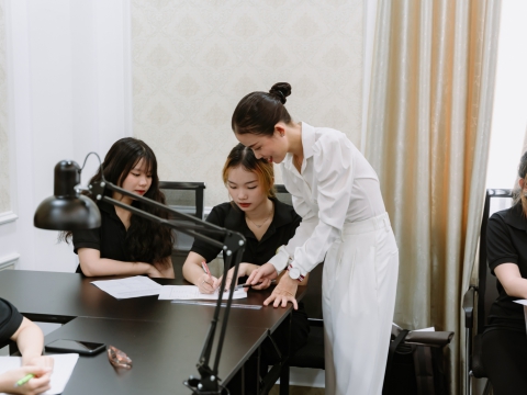 Phòng lý thuyết phun xăm Carita