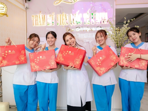 Trao quà Tết 2026