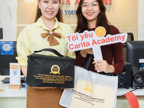 HỌC SINH MỚI LỚP CHĂM SÓC DA