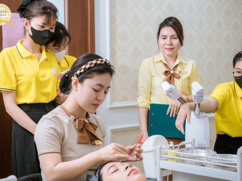 Khởi  đầu tương lai rộng mở