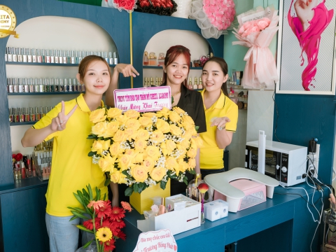 Học Viên CARITA “Chốt Đơn” Ước Mơ Mở Tiệm Nail Thành  Công