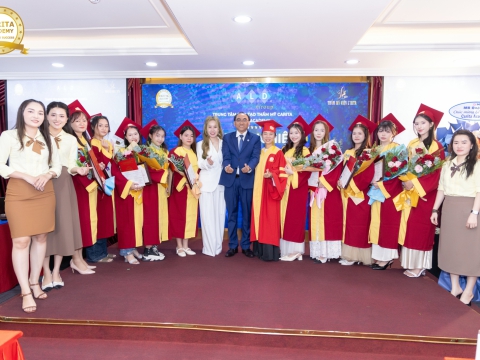 RỰC RỠ & ĐẦY CẢM XÚC: LỄ TỐT NGHIỆP KHÓA THÁNG 7/2026 – CARITA ACADEMY