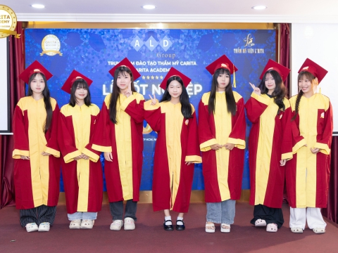 RỰC RỠ & ĐẦY CẢM XÚC: LỄ TỐT NGHIỆP KHÓA THÁNG 7/2026 – CARITA ACADEMY