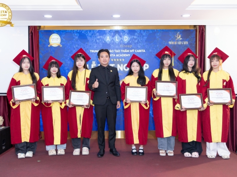 RỰC RỠ & ĐẦY CẢM XÚC: LỄ TỐT NGHIỆP KHÓA THÁNG 7/2026 – CARITA ACADEMY