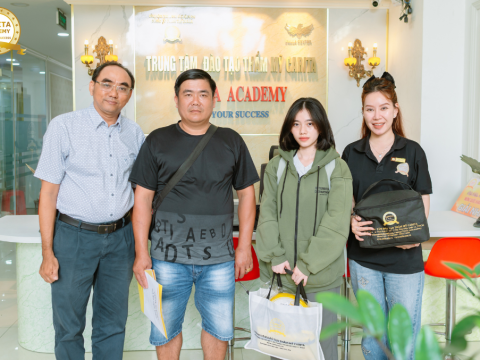 HỌC VIÊN LỚP CHĂM SÓC DA