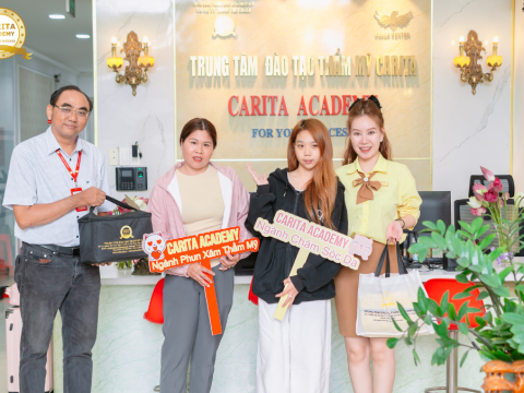 HỌC VIÊN CHỐT COMBO NGHỀ CHĂM SÓC DA - PHUN XĂM THẨM MỸ