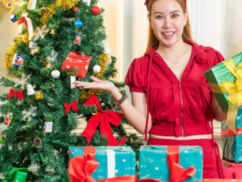 Giáng sinh rực rỡ - Tặng quà cực khủng