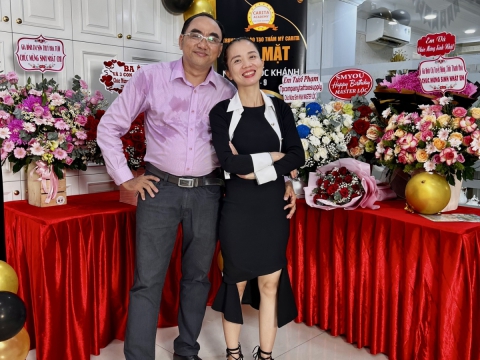 Tổ chức sinh nhật cho học viên nhân viên