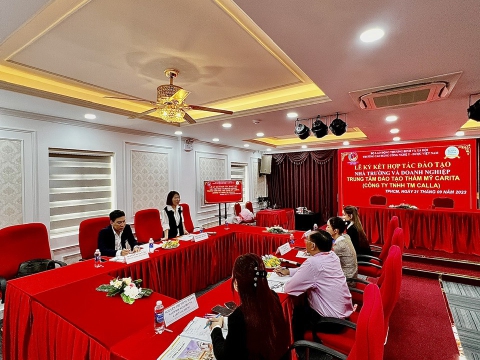 Lễ hợp tác đào tạo với Trường cao đẳng công nghệ Y - Dược Việt Nam 21/9/2023