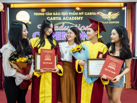 Lễ tốt nghiệp tháng 8/2024