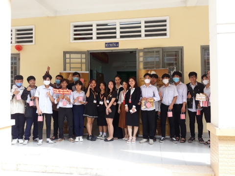 Tuyển sinh nghề thẩm mỹ ngày 4/4/2024 tại Trung tâm GDTX huyện Gò Dầu, Tây Ninh