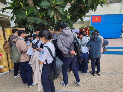 Tuyển sinh nghề thẩm mỹ ngày 5/4/2024 tại trường THPT Quang Trung Thị trấn Gò Dầu, Tây Ninh