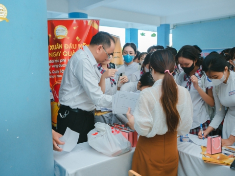 Tuyển sinh ngành thẩm mỹ tại trường Giáo dục thường xuyên Quận 12 ngày 13/05/2024