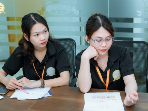 Phòng học lý thuyết chăm sóc da Carita