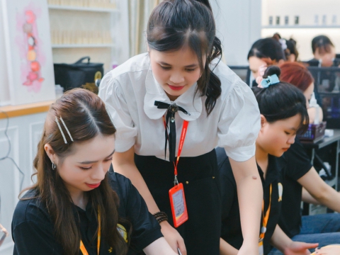 Lớp thực hành nail