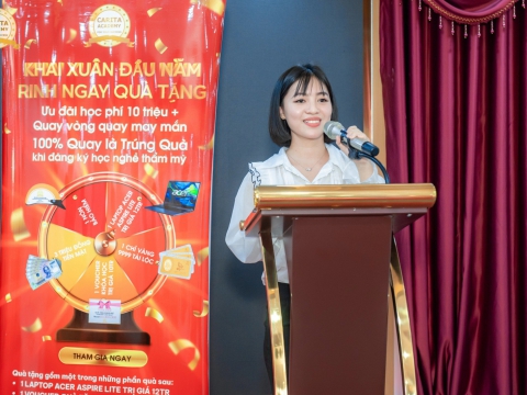Học viên đến tham quan và tìm hiểu học nghề tại Carita Academy