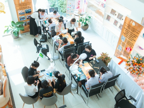 Vui hè với khóa học thử 0 Nail đồng tại Carita Academy