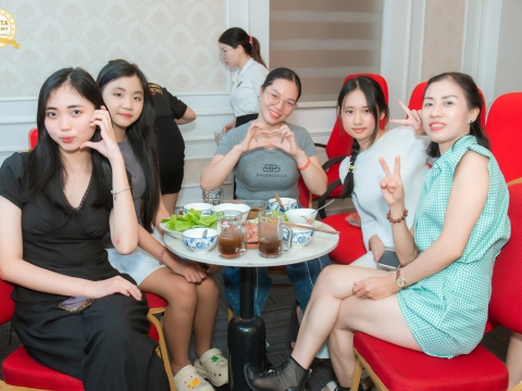 Ngày Hội Giao Lưu: Kết Nối Nhân Viên, Học Viên và Giáo Viên