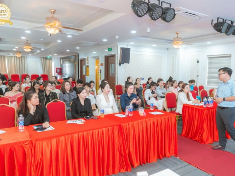 Buổi Giao Lưu Chăm Sóc Da Từ Các Chuyên Gia Lĩnh Vực Làm Đẹp