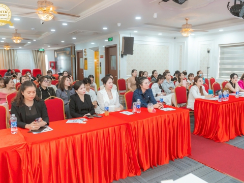 Buổi Giao Lưu Chăm Sóc Da Từ Các Chuyên Gia Lĩnh Vực Làm Đẹp