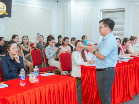 Buổi Giao Lưu Chăm Sóc Da Từ Các Chuyên Gia Lĩnh Vực Làm Đẹp